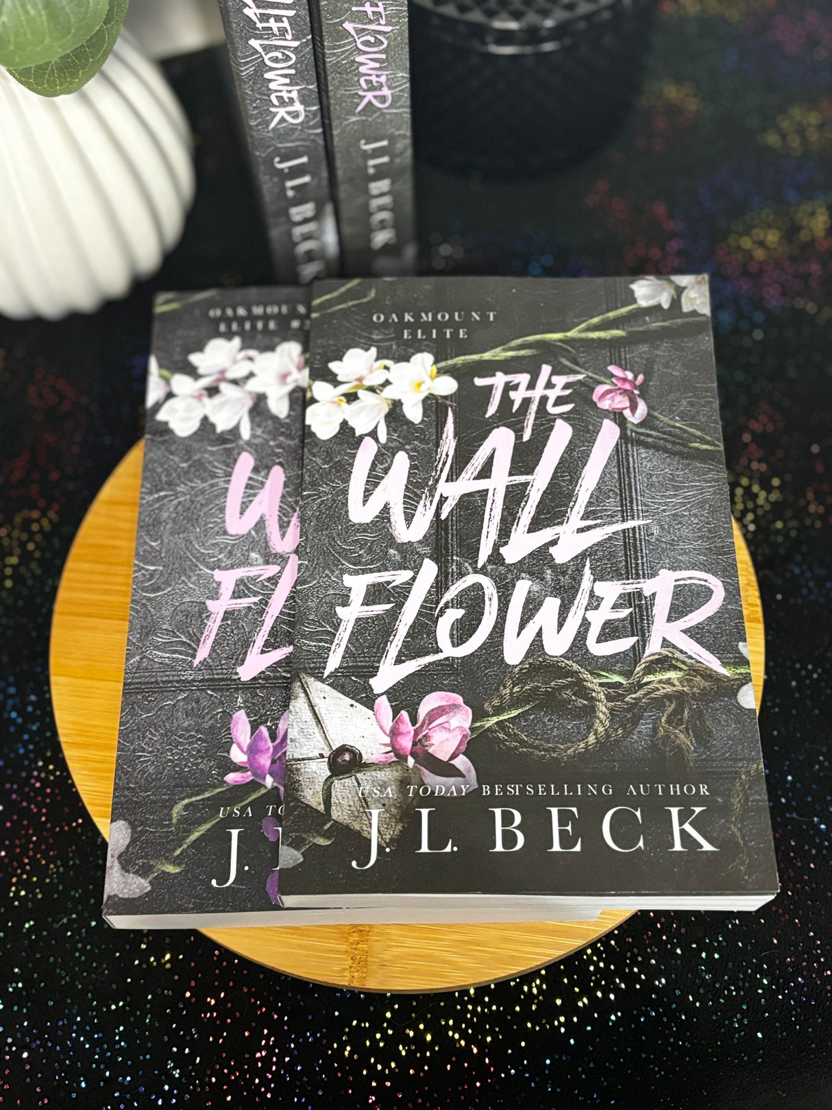 The Wallflower & Wildflower Duet Bundle (Books 1-2)